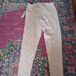 NWT Aritzia Tna Chill Atmosphere Legging